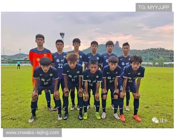 南充市青少年自行车锦标赛 各地小将分享冠军荣誉